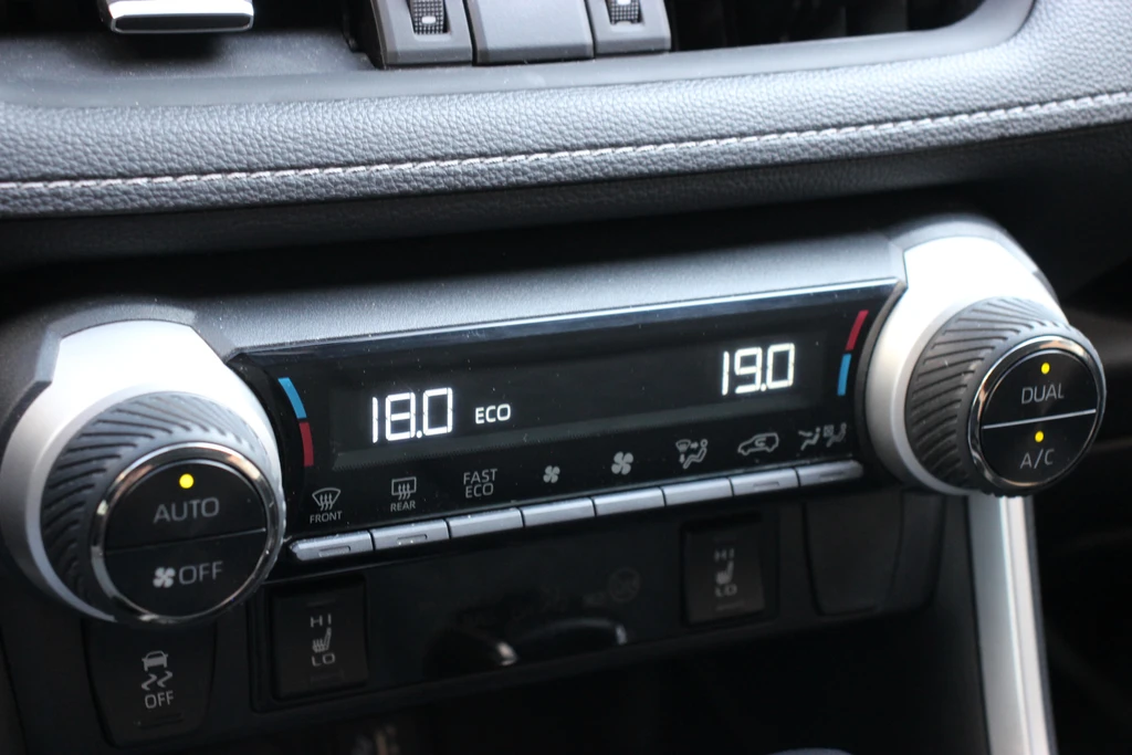 Toyota RAV4 – foto 28