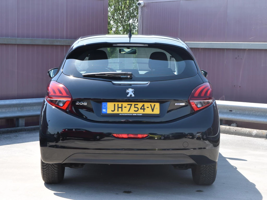 Peugeot 208 – foto 3