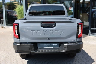 Toyota Hilux – thumbnail 4