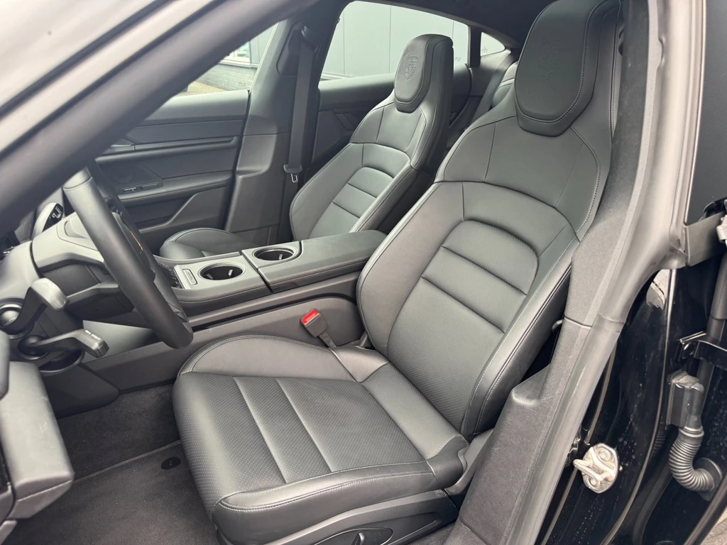 Porsche Taycan – foto 15