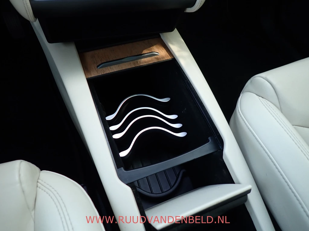 Tesla Model X – foto 31