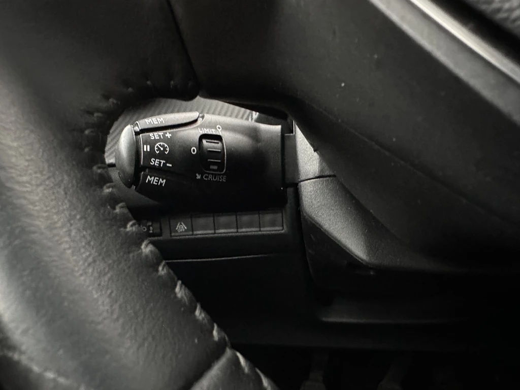 Peugeot 208 – foto 22