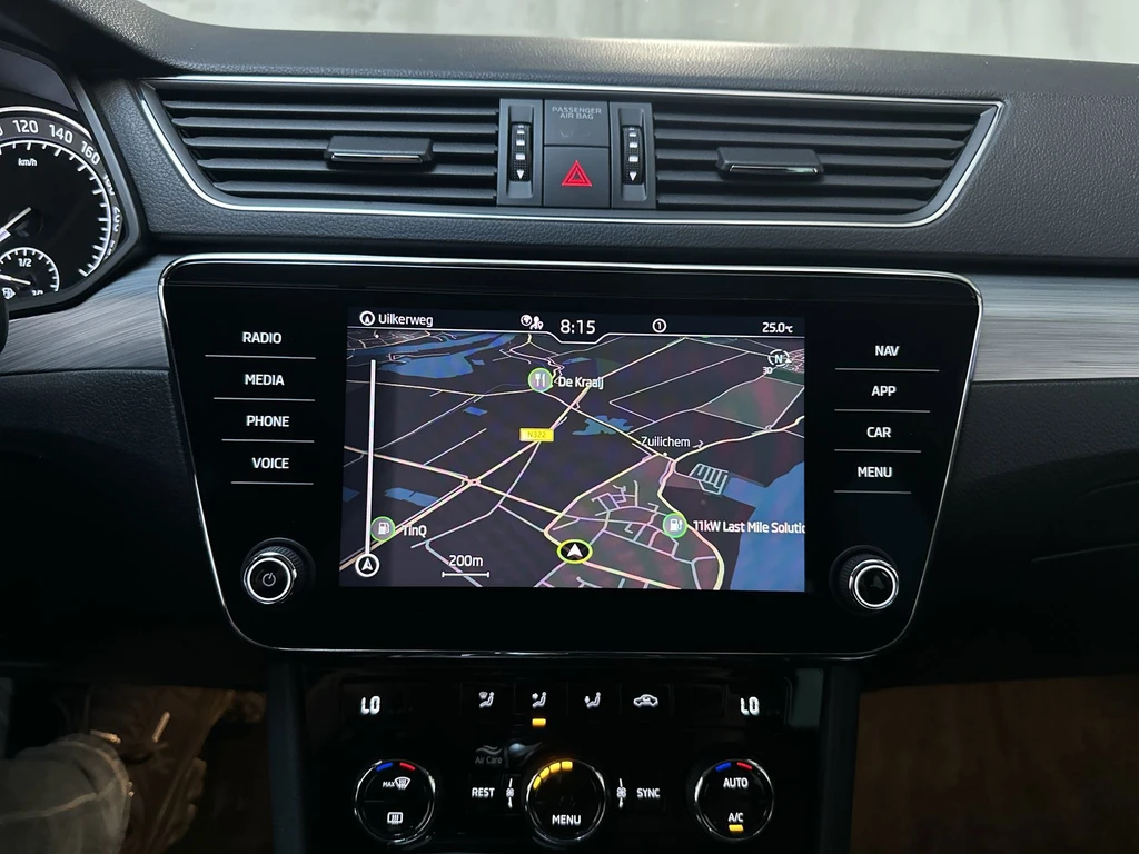 Škoda Superb – foto 11