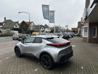 Toyota C-HR – thumbnail 4
