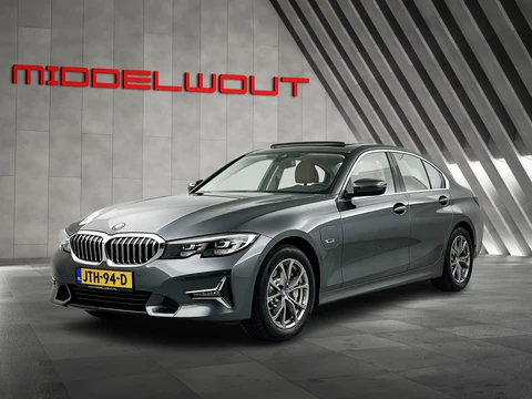 BMW 3 Serie 330e 292PK High Exe. Schuif-kanteldak/Leder/M-sport-stoelen