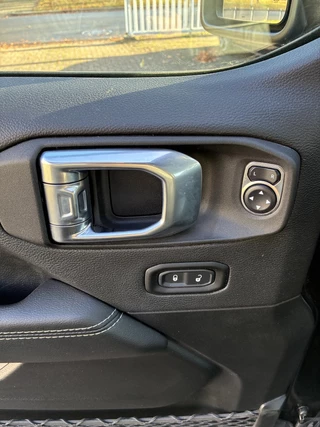 Jeep Wrangler – thumbnail 52