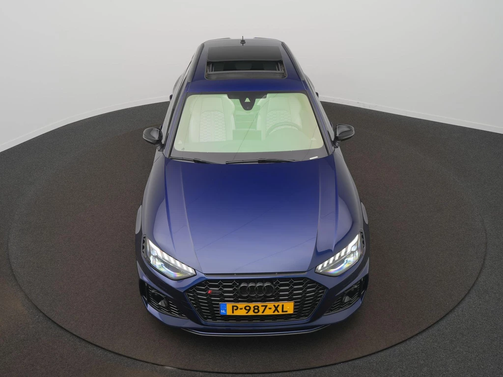Audi RS4 – foto 11