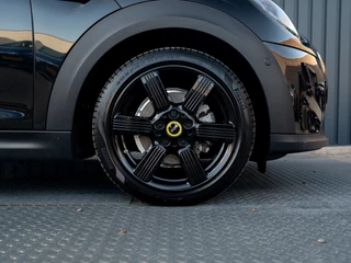 MINI Electric – thumbnail 26