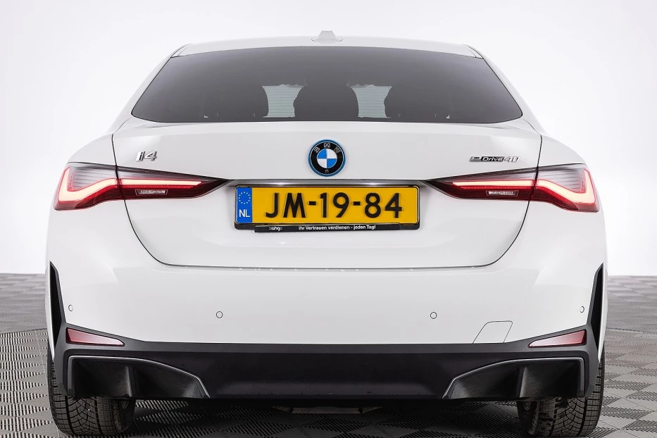 BMW i4 – foto 4