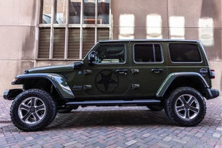 Jeep Wrangler – thumbnail 2