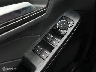 Ford Kuga – thumbnail 23