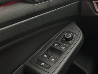 Volkswagen Golf – thumbnail 33
