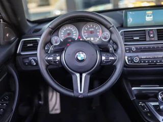 BMW M4 – thumbnail 23