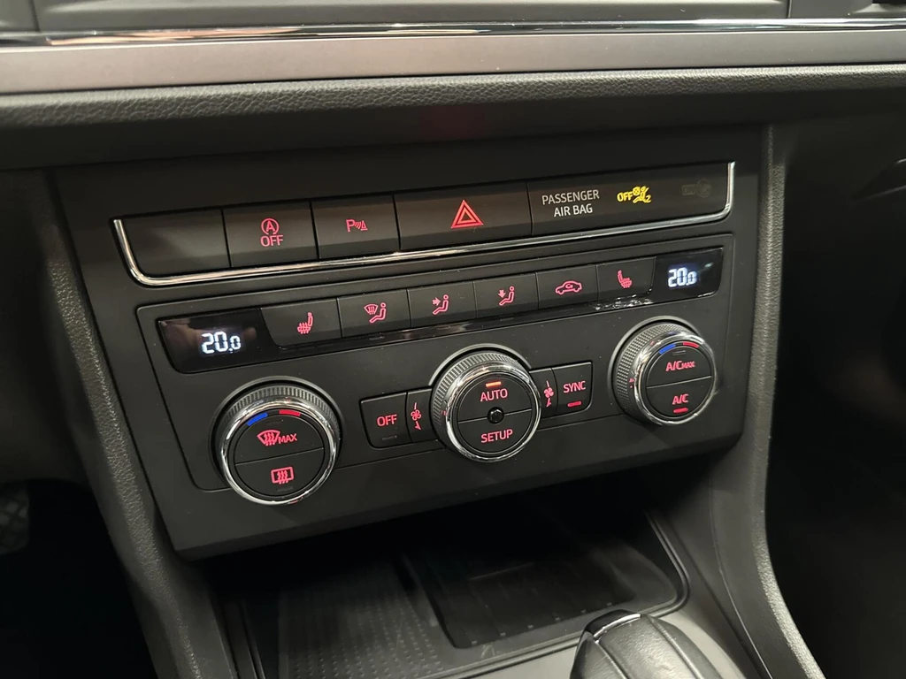 SEAT Leon – foto 36