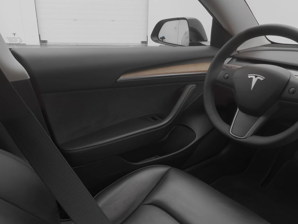 Tesla Model 3 – foto 27