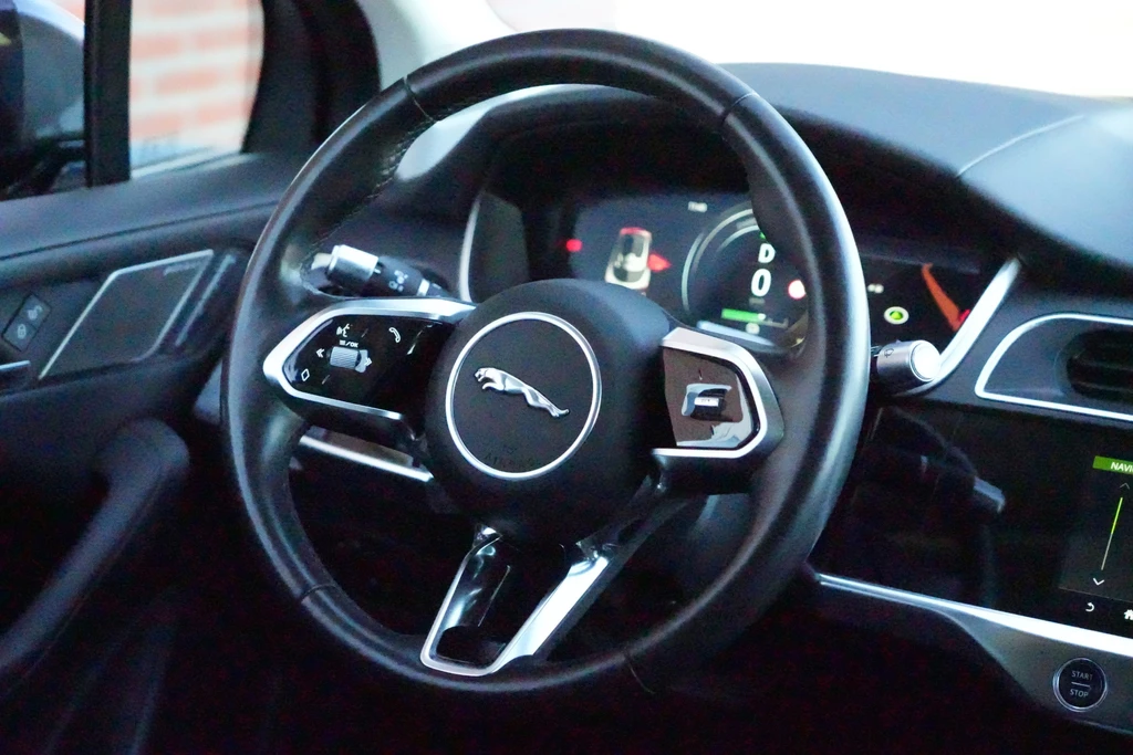 Jaguar I-PACE – foto 8