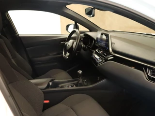 Toyota C-HR – thumbnail 16
