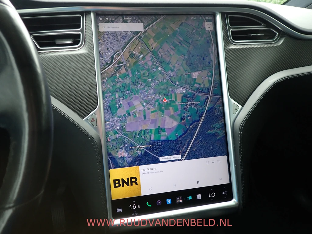 Tesla Model X – foto 24
