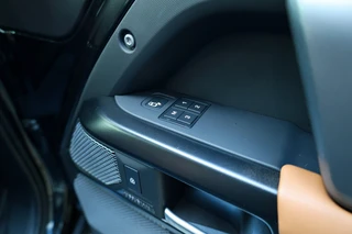 Land Rover Defender – thumbnail 35