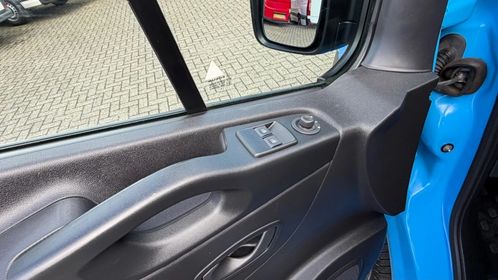 Renault Trafic – foto 18