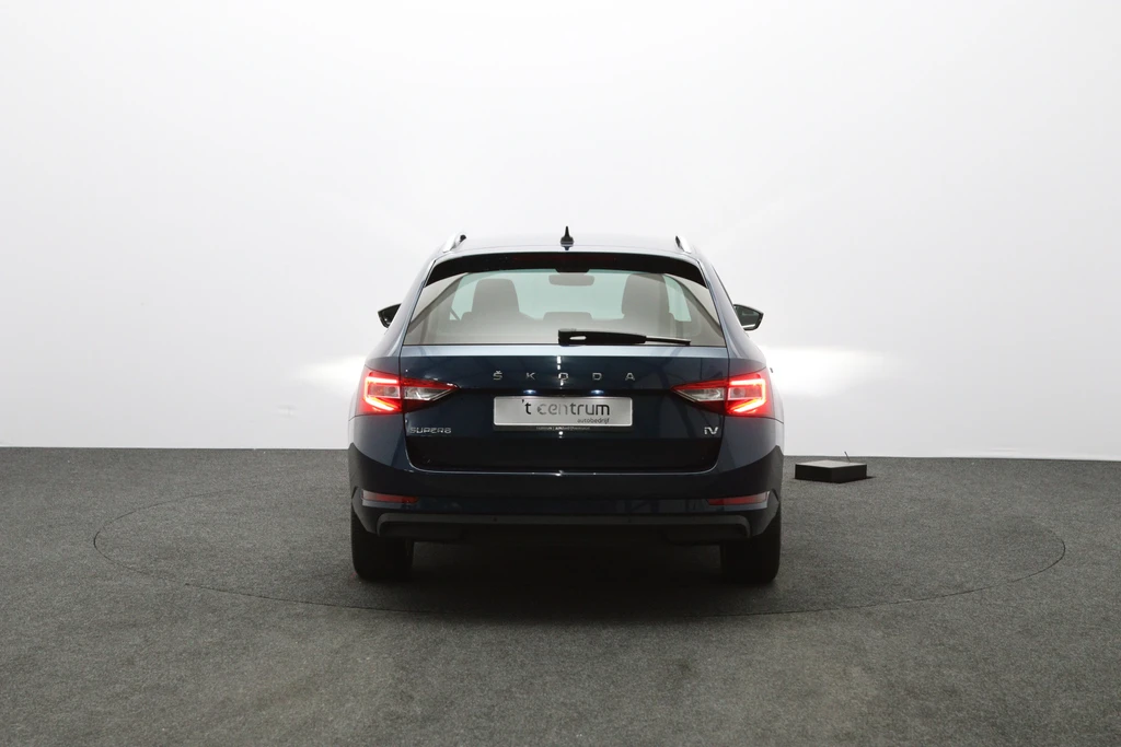 Škoda Superb – foto 4