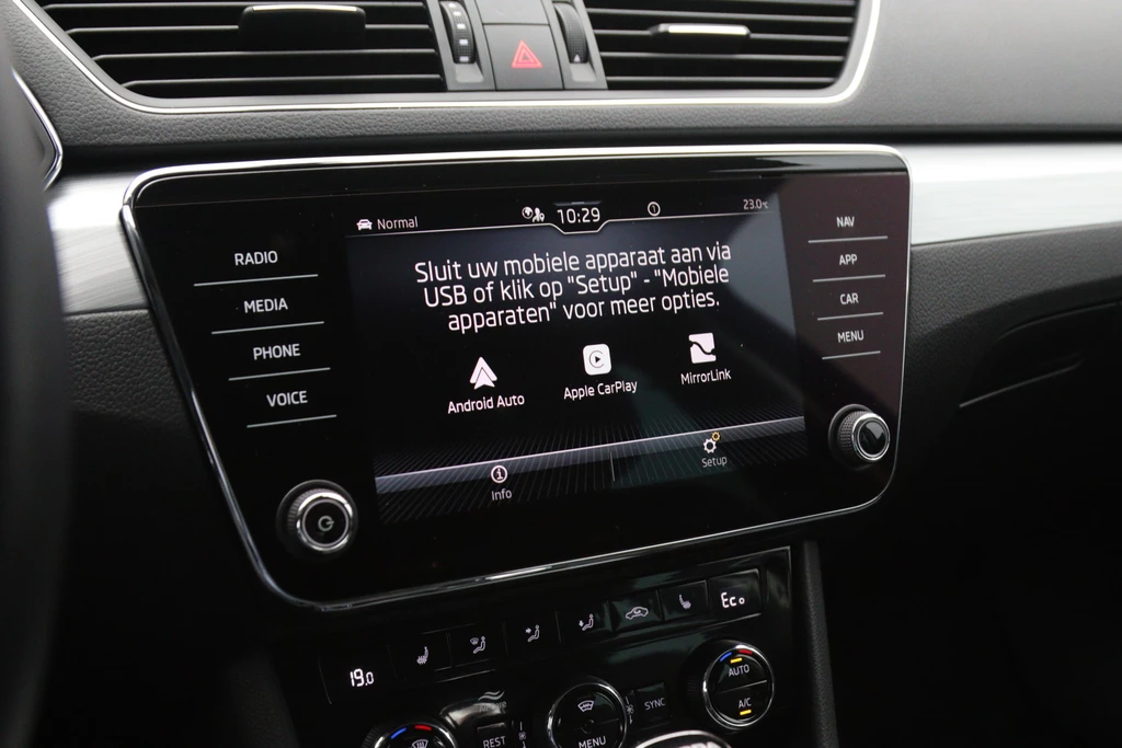 Škoda Superb – foto 17