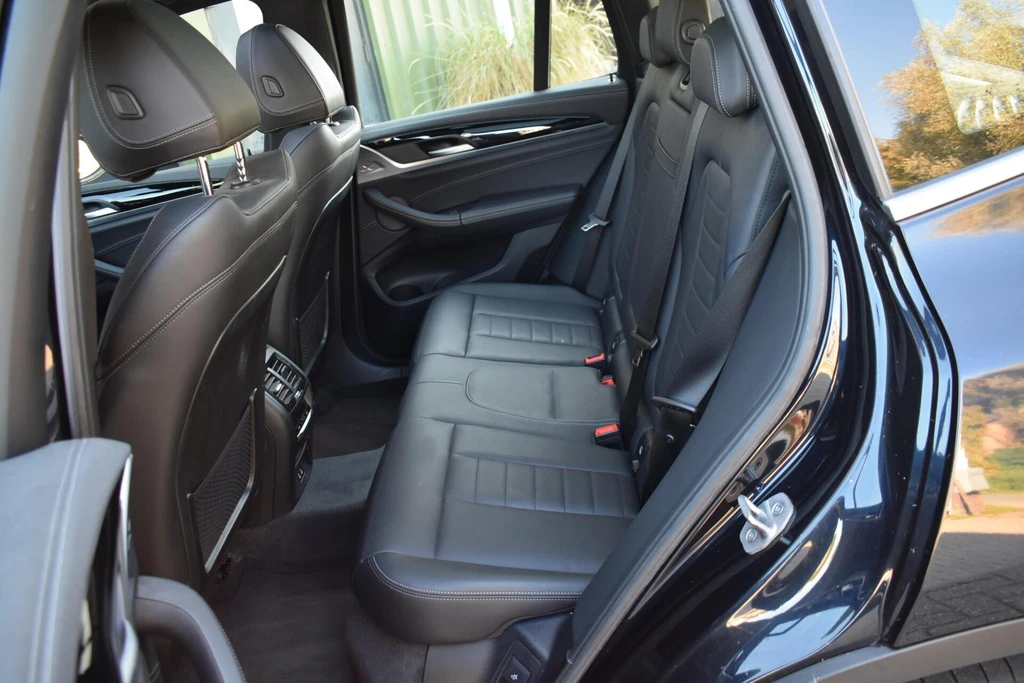 BMW iX3 – foto 8