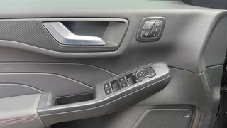 Ford Kuga – thumbnail 33