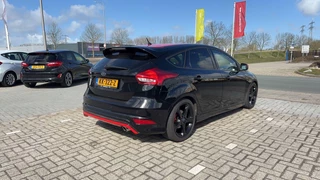 Ford Focus – thumbnail 4