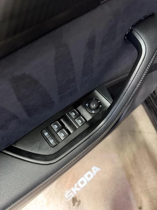 Škoda Superb – thumbnail 40