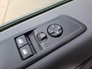 Opel Vivaro – thumbnail 29