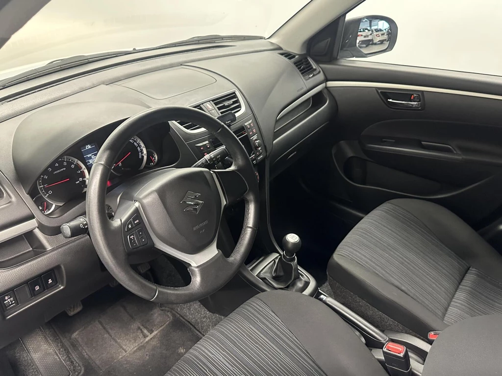 Suzuki Swift – foto 14