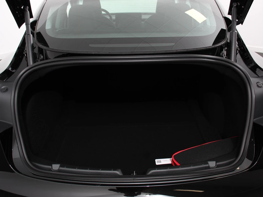Tesla Model 3 – foto 13