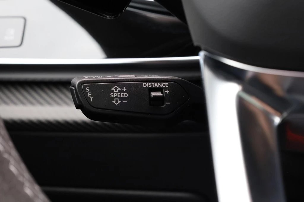 Audi RSQ8 – foto 30