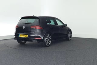 Volkswagen Golf – thumbnail 4