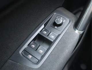 Volkswagen Touran – thumbnail 34