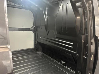 Ford Transit Custom – thumbnail 24