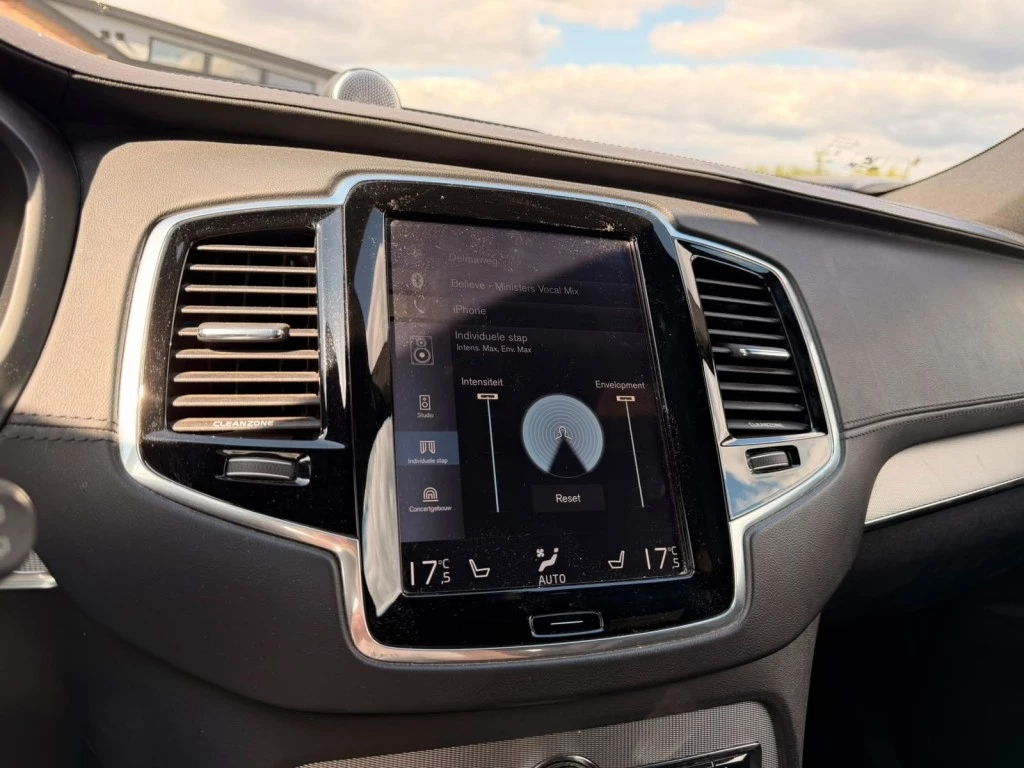 Volvo XC90 – foto 17