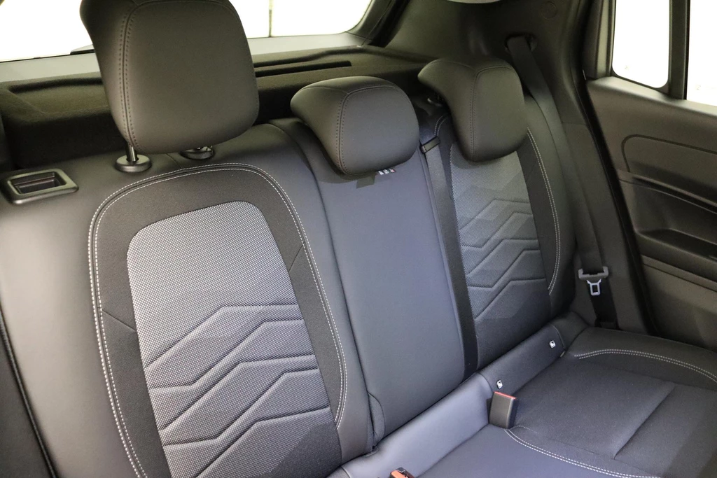 Jeep Avenger – foto 16