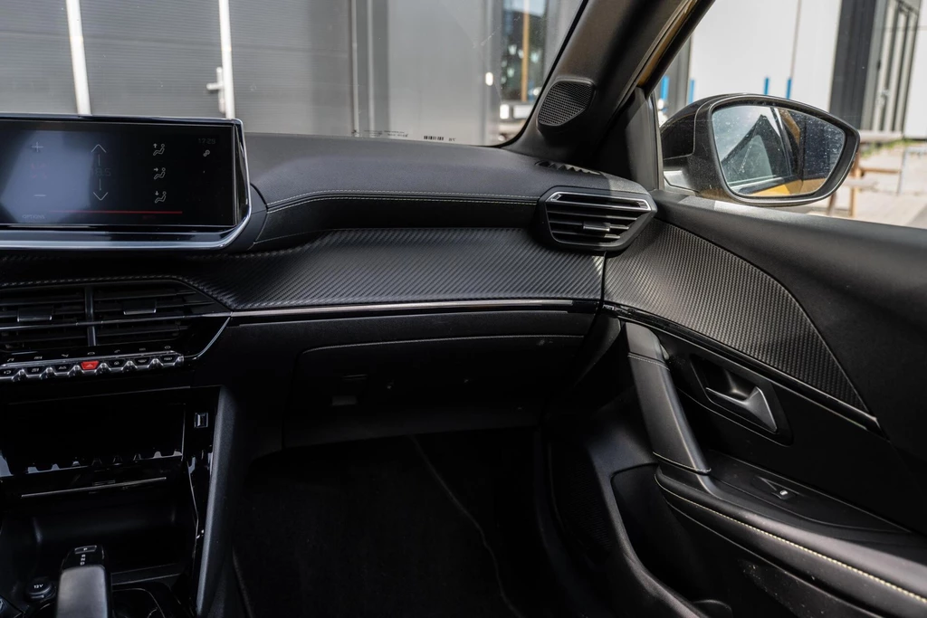 Peugeot 208 – foto 13