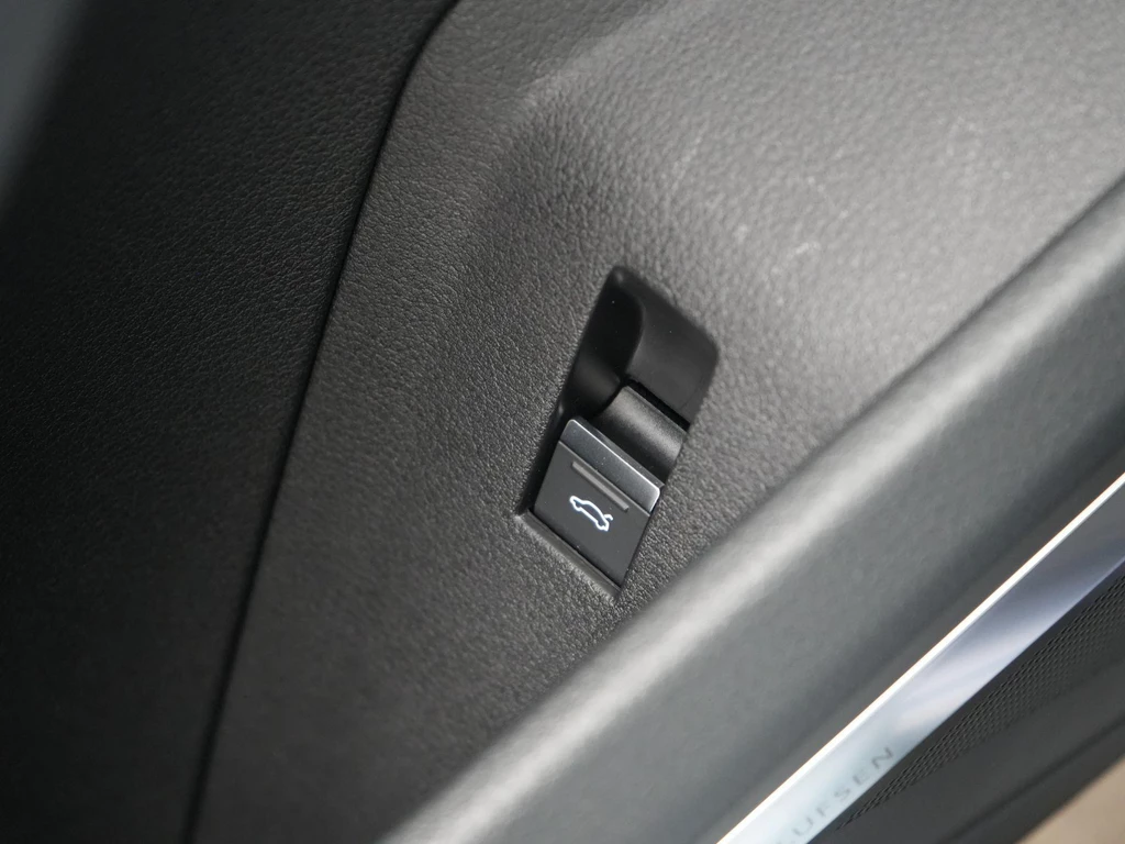 Audi Q8 Sportback e-tron – foto 49
