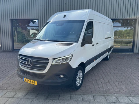 Mercedes-Benz Sprinter 317 CDI L3H2 9G-Tronic 2x Schuifdeur LED koplampen Distronic 3.5T Trekgew Mbux10 Alarm Klasse 3 360gr. camera Draadloos laden LM velgen Betimmering Geveerde Stoel