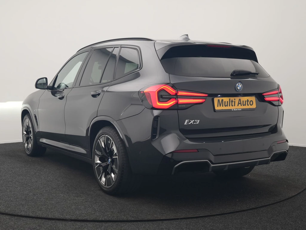 BMW iX3 – foto 4