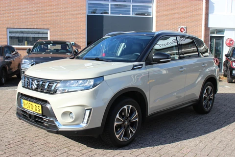 Suzuki Vitara 1.4 Boosterjet Style Hybrid | Parkeersensoren rondom | Keyless | Leer |