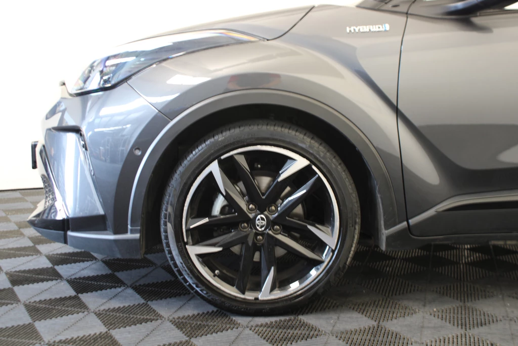 Toyota C-HR – foto 18