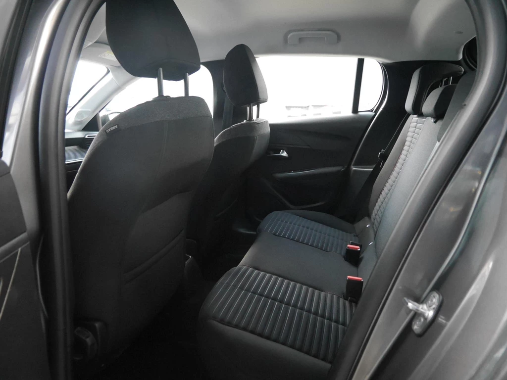 Peugeot 208 – foto 11