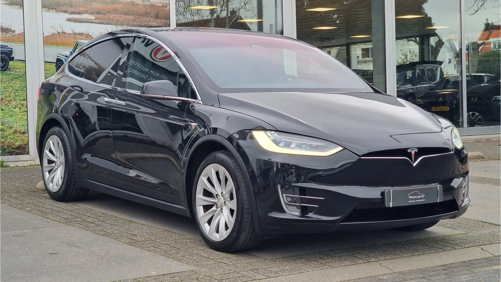Tesla Model X – foto 7
