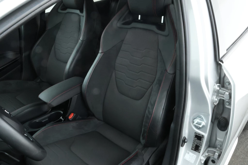 Toyota Corolla Touring Sports – foto 18