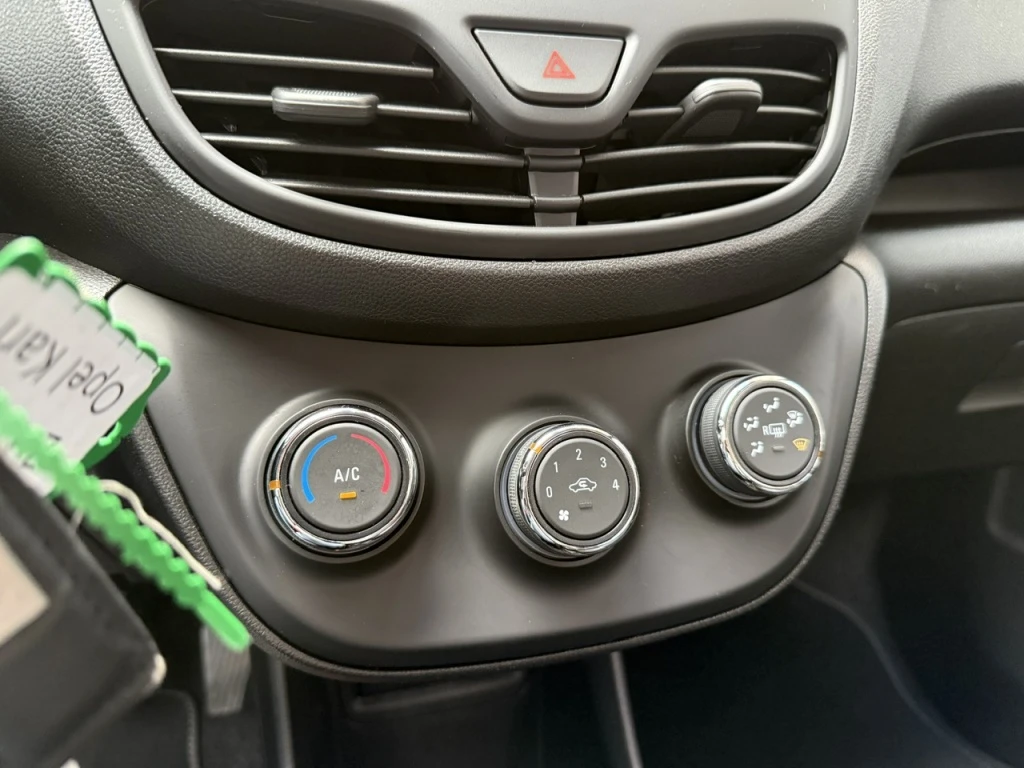 Opel KARL – foto 23
