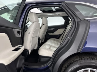Jaguar F-PACE – thumbnail 11